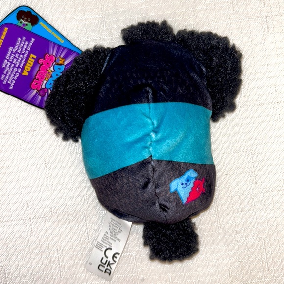 Dog vs. Squirls Linda #10 - Picture 2 of 7